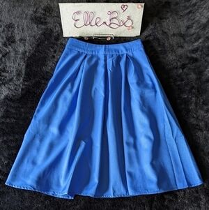 Pleated Skirt with Pockets